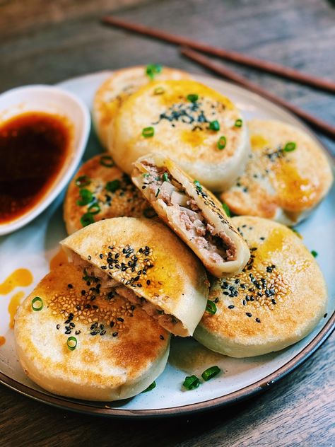 Crispy Beef Meat Pies, Chinese Pie Ground Beef, Chinese Meat Pie, Chinese Pie Recipe, Chinese Thanksgiving, Beef Bread, Tiffy Cooks, Braised Chicken Breast, Meat Pie Recipe