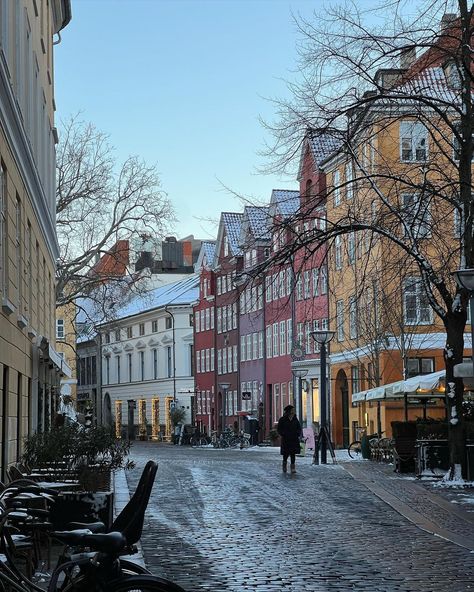 Copenhagen girly by heart ❤️‍🩹 #scandistyle #saturdaymood #staturdayvibes #lifelately #happymakers #mitkbh #københavn #thatgirlaesthetic… | Instagram Winter In Copenhagen, Denmark Aesthetic Winter, Copenhagen Winter Aesthetic, Copenhagen January, Copenhagen December, Scandinavia Aesthetic, Copenhagen Denmark Aesthetic, Winter Copenhagen, Denmark Winter