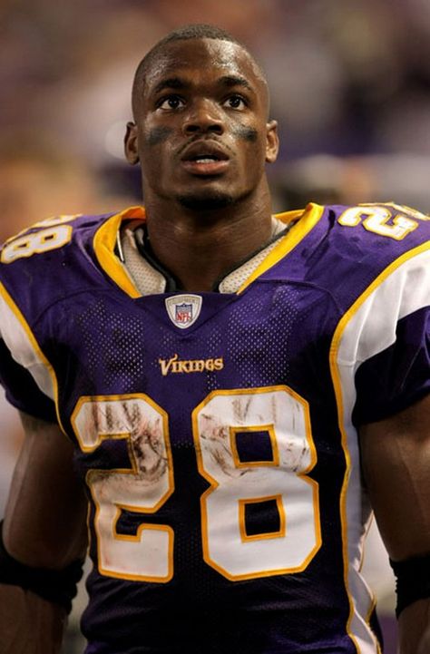 Adrian Peterson's Son Dead From Injuries: Joseph Patterson Charged! Funny Nfl, Adrian Peterson, Purple Pride, Minnesota Vikings Football, Vikings Fan, Vikings Football, Nfl Memes, Sports Memes, Football Memes