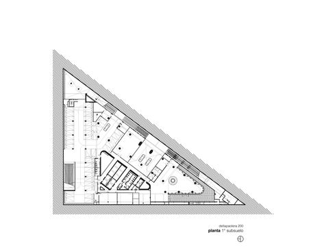 Gallery of 200 Della Paolera / Office Tower in Catalinas Norte / MSGSSS + Juan Manuel Maseda - 34 Basement Plans, Office Tower, Office Floor, Ground Floor Plan, Ground Floor, Floor Plan, Matrix, Basement, Arch