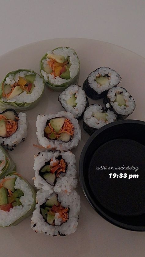 Sushi Aesthetic Pictures, Aesthetic Sushi Pictures, Sushi Snapgram, Sushi Ig Story, Sushi Aesthetic Instagram Story, Sushi Instagram Story, Story Sushi, Foto Sushi, Aesthetic Sushi