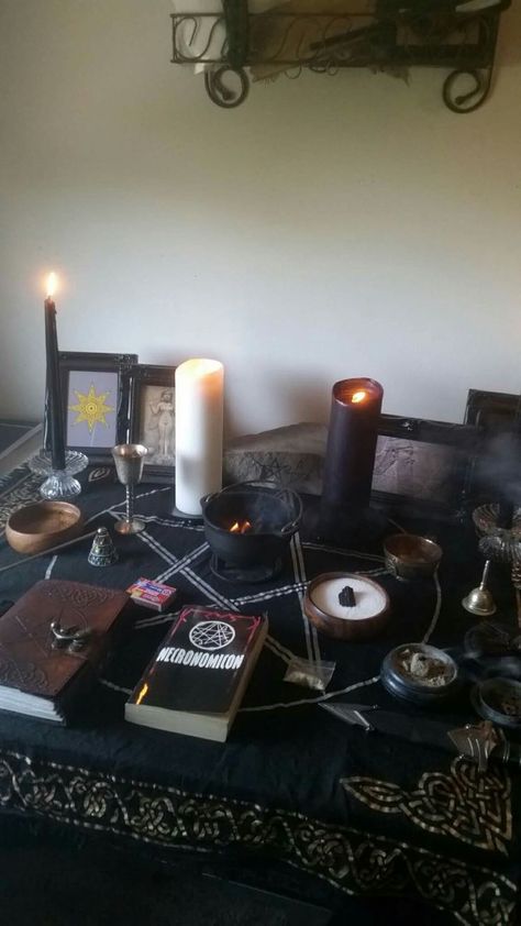 Witchcraft Altar, Witch Room, Witches Altar, Wiccan Altar, Pagan Altar, Witch Magic, Witch Decor, Season Of The Witch, Witch Aesthetic