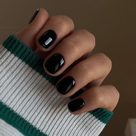 Black Nail Polish Short Nails, Short Round Black Nails, Short Black Nails, Dark Gel Nails, Tiny Nails, Black Gel Nails, Body Decor, Short Gel Nails, Gothic Nails