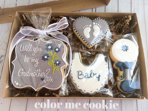 Asking Godparents, Lets Make A Baby, Baby Announcement To Parents, Ideas Bautizo, Pregnancy Ideas, Godchild Gift, Cookie Gift Box, Baptism Ideas, Baby Boy Pictures