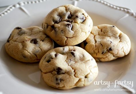 Easy Bisquick Chocolate Chip Cookies | artsy-fartsy mama Bisquick Cookies, Bisquick Chocolate Chip Cookies, Chocolate Chip Dip, Low Carb Peanut Butter, Bisquick Recipes, Easy Chocolate Chip Cookies, Peanut Butter Chocolate Chip, Mint Chocolate Chips, Chocolate Chip Cookie Dough