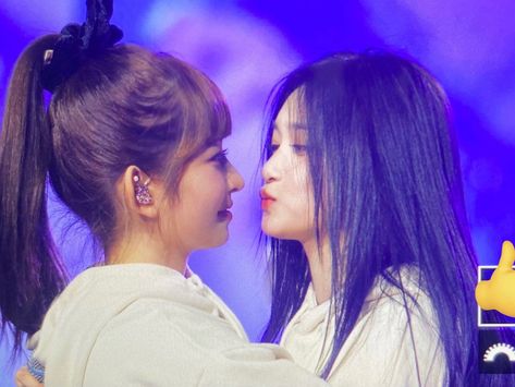 #rei #leeseo Leeseo And Rei, Cat Duo, Lee Hyunseo, Lucky Girl Syndrome, Prom Queens, Love Dive, We Fall In Love, Lucky Girl, Starship Entertainment