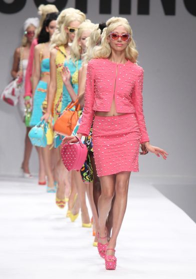 Outrageous Fashion, Barbie Inspired, Brunch Fashion, Barbie Party, Jeremy Scott, Couture Runway, Advertising Agency, Barbie Collection, 2015 Fashion