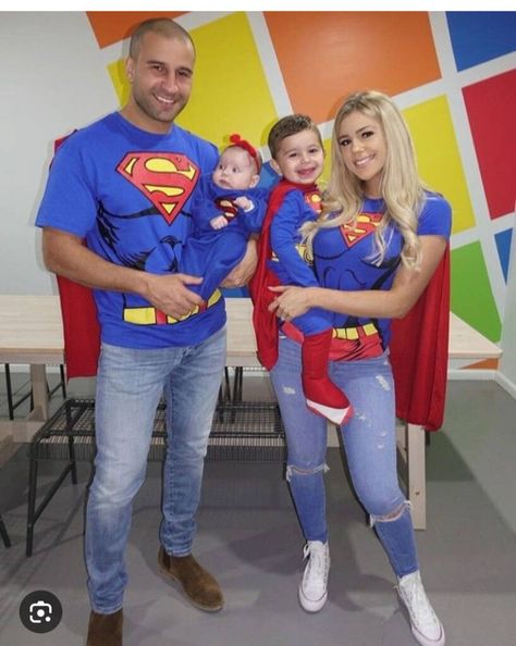 Yandex Images: search for images Superman Family Costumes, Toddler Birthday Themes, Superman Birthday Party, Superman Party, Marvel Party, Superman Birthday, Bday Party Kids, Superman Costumes, Super Hero Theme