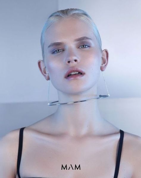 Futuristic Earrings, Futuristic Necklace, Futuristic Accessories, Futuristic Jewelry, Face Jewelry, Angel Design, Accessory Inspo, Face Jewellery, Face Jewels