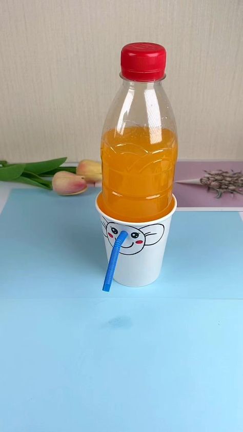 If your child doesn't like to drink water, let him make this little elephant water dispenser! Let children fall in love with drinking water! #parentchildhandmade #mini water dispenser #babydrinking water #origamicraft #paperart #interesting #handmade #creativity paper craft ideas | paper craft ideas | 貝樂虎兒歌 · 勇氣大爆發 Diy Water Dispenser, Mini Water Dispenser, Diy Juice, Craft Ideas Paper, Dispenser Diy, Steam Ideas, Juice Dispenser, Diy Crafts For Teens, Paper Craft Ideas