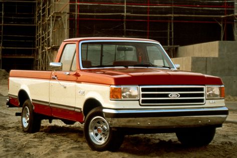 The Ford F-150 was one of the first types of trucks manufactured in the 1990's. Over the years the Ford got more upgrades. Today its one of the top most bought brand truck. 1990 Ford F150, Chevy Silverado Ss, 2004 Ford Ranger, 2004 Ford F150, Vintage Pickup Trucks, Old Ford Trucks, Old Pickup, Chevy Silverado 2500, Old Pickup Trucks