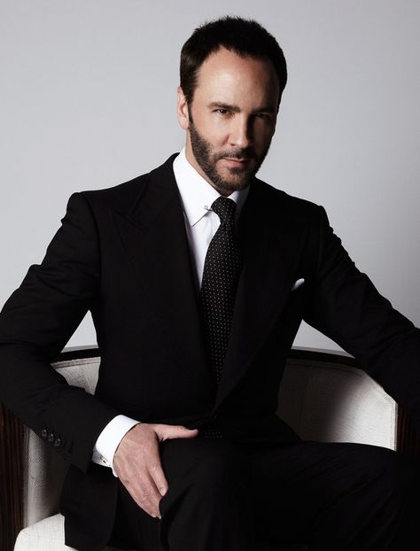 Exclusive: Tom Ford Talks CFDA and American Fashion - Vogue Tom Ford Designer, Beard Dye, Tom Ford Beauty, Tom Ford Men, American Fashion Designers, Code Free, Black Suit, Perry Ellis, Gwyneth Paltrow