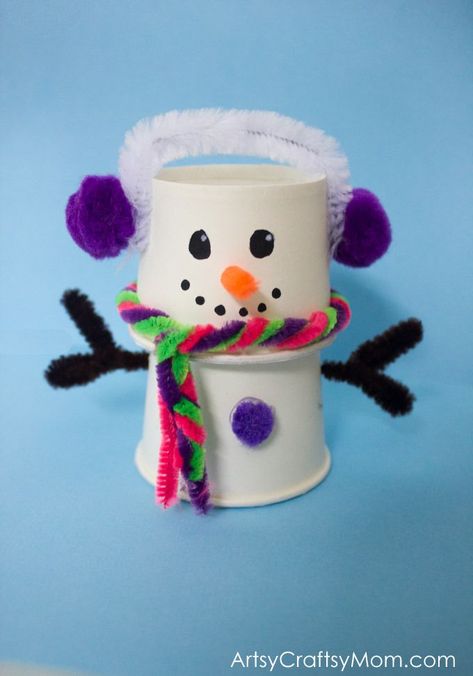 Absolutely Adorable Paper Cup Snowman Craft for Christmas Paper Cup Snowman, Cup Snowman, Seasons Craft, Craft For Christmas, Coffee Cup Crafts, Paper Cup Crafts, Snow Crafts, School Christmas Party, Snowman Craft