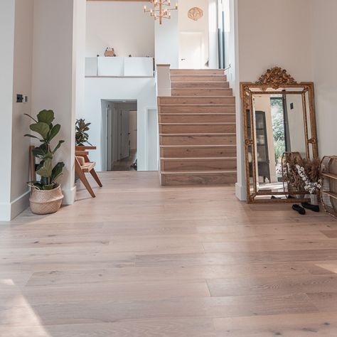 Vinyl Flooring Trends For 2023, Flooring Trend 2023, Top Tile Trends 2023, Home Renovation Trends 2023, Wood Flooring Trends 2023, Current Flooring Trends, Floor Tile Trends 2023, Hardwood Floors 2023, Vinyl Flooring Trends 2023