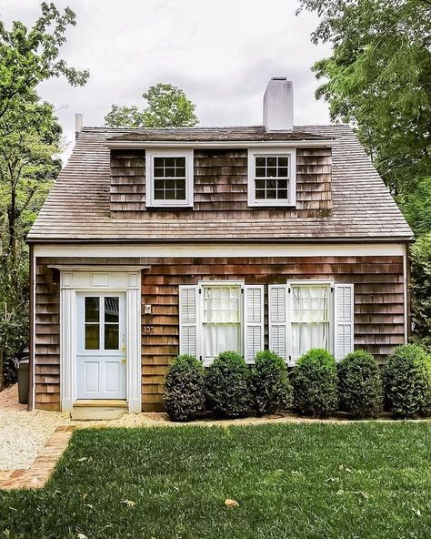 Cute little Cape Cod cottage #home #design #exteriors #homedesign Cottage With Shutters, Shingle Cottage, Backyard Studio, Tiny Cottage, Dream Cottage, Cabins And Cottages, Architecture Exterior, Exterior House, Dream Spaces