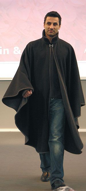 Mens Cape, Poncho Men, Mens Poncho, Bohemian Style Men, Cape Designs, Capes & Ponchos, International Fashion, Fantasy Fashion, Character Outfits