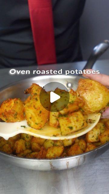 Cesar reyes on Instagram: "Super easy and Delicious roasted potatoes 🥔 #easyrecipe #comfortfood #potatoes #ovenroastedpotatoes" Portuguese Roasted Potatoes, Potatoes Recipes In Oven, How To Bake Potatoes In Oven, Roasted Potatoes In Oven, Potatoes Ideas, Apple Crisp Bars Recipe, Oven Roasted Potatoes Easy, Oven Fried Potatoes, Potatoes In Oven