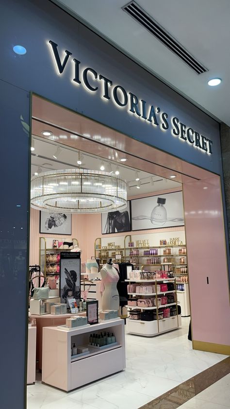 #aesthetic #perfume #bag #victoriasecretpink #kochi #lulumall Aesthetic Perfume, Kochi, Victoria’s Secret, Victoria Secret Pink, Victoria's Secret Pink