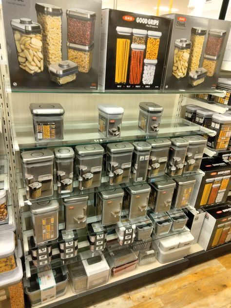 Lennox Spice Village Display, Supermarket Display Visual Merchandising, Homeware Display, Marshalls Store, Tj Maxx Decor, Shelf In Shelf Posm, Food Display, Visual Merchandising, Food Storage