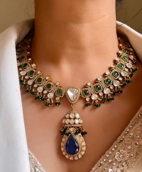 Gorgeous Sabyasachi inspired Fine Kundan Necklace with matching earrings. WithbSapphire Blue Doublet and Green Onyx stones  This choker is flexible and takes the shape of the neck. Fine quality and craftsmanship. Perfect for desi weddings. Necklace comes in drawstring cord therefore adjustable Please let me know if you have any questions Customized orders takes 3 to 4 weeks, depending on piece requirements.  The Ombre Designs Jewelry pieces can be customized in accordance with your requirement. Sapphire Blue Wedding, Sapphire Blue Weddings, Hyderabadi Jewelry, Blue Wedding Jewelry, Bridal Jewellery Inspiration, Jewelry Kundan, Green Onyx Stone, Sabyasachi Jewellery, Real Gold Jewelry