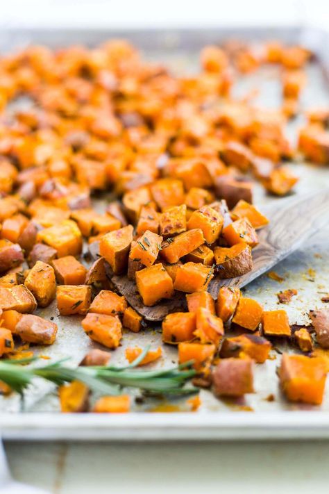 Serve these oven roasted sweet potatoes with burger night, add them to your chicken enchiladas (sans rosemary) or make them for your kiddos with these healthy chicken nuggets. Rosemary Sweet Potatoes, Sweet Potato Varieties, Healthy Chicken Nuggets, Sweet Potato Recipes Roasted, Oven Roasted Sweet Potatoes, Side Dishes For Salmon, Boiling Sweet Potatoes, Cubed Sweet Potatoes, Sweet Potato Gnocchi