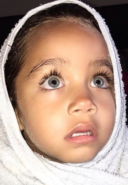 Brooke Iseppi Cute Mixed Babies, Mixed Kids, Mixed Babies, Pretty Skin, Longer Eyelashes, Baby Family, Pretty Eyes, Light Skin