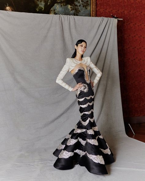 Sohee Park, Miss Sohee, Asian Designers, Mermaid Gown, Couture Collection, Costume Design, Black Silk, Couture Fashion, Mermaid Formal Dress