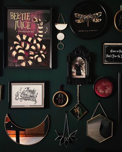 Dark Green Aesthetic Home Decor, Gothic Boho Wall Decor, Dark Wall Art Decor, Dark Wall Decor Bedroom, Dark Themed Home Decor, Black Walls Aesthetic, Dark Maximalism Color Palette, Moody Witchy Living Room, Goth Living Room Aesthetic