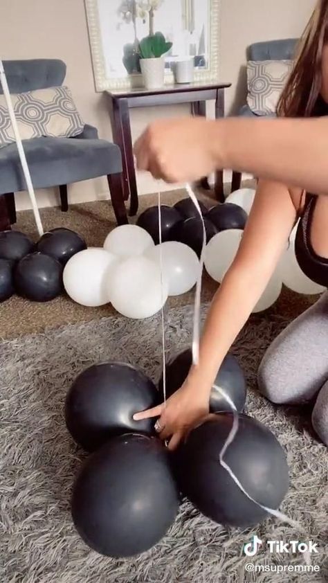 balloons Ballon Decorations Diy Simple, Ballon Diy Decoration, How To Diy Balloon Arch, Simple Ballons Decorations, How To Make Your Own Balloon Arch, Simple Ballons Decor, Balloons Arch Diy, Arch Balloons Decoration Diy, Diy Ballons Decoration Birthday