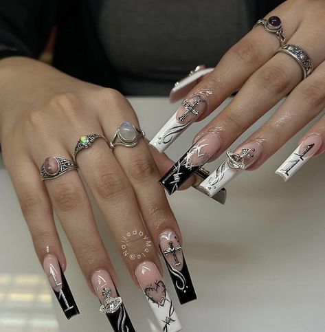 Inspired Nails, Exotic Nails, Black Nails, French Nails, Winter Nails, White Nails, Spring Nails, Nail Inspo, Summer Nails