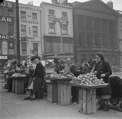 Old Dublin | Old Dublin Photographs (1946) Irish Pictures, Vintage Ireland, Dublin Street, Ireland History, Irish Ancestry, Images Of Ireland, Ancient Ireland, College Projects, Erin Go Bragh