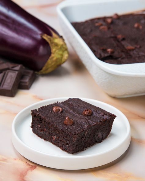 Fudgy Hidden Veggie Brownies Veggie Brownies, Hidden Veggies, Unsweetened Chocolate, Brownies Recipe, Hash Browns, Dairy Free Chocolate, Good Healthy Snacks, Eggplant Recipes, Paleo Dessert