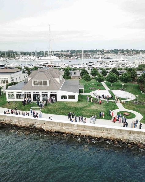 Newport Rhode Island Wedding Venues, Nantucket Wedding Venues, Belle Mer Wedding Newport, Rhode Island Wedding Venues, Wedding Spots, Newport Rhode Island Wedding, Newport Ri Wedding, Wedding Cocktail Hour, Beachfront Wedding