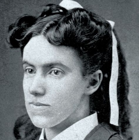 The story of Charlotte "Lottie" Moon and her sister Virginia "Ginnie" Bethel Moon is a fascinating one - two sisters who cleverly and brazenly spied for the Confederates during the Civil War - and got away with it. Daughters of a physician, Ginnie and Lottie were born in Virginia but moved to Oxford, Ohio when they were youngsters. Lottie Moon, Picture Story Prompts, Moon Story, Women In China, Pictures Of Christ, Moon Missions, Special Prayers, Single People, China Set