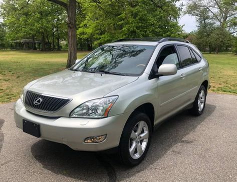 Cheap Cars Aesthetic, Used Car Aesthetic, Cars For Teenagers Cheap, College Deals Student Discounts, Affordable Cars For College Students, Affordable Cars For Teens, Motor Aesthetic, Student Car, Lexus Rx 350