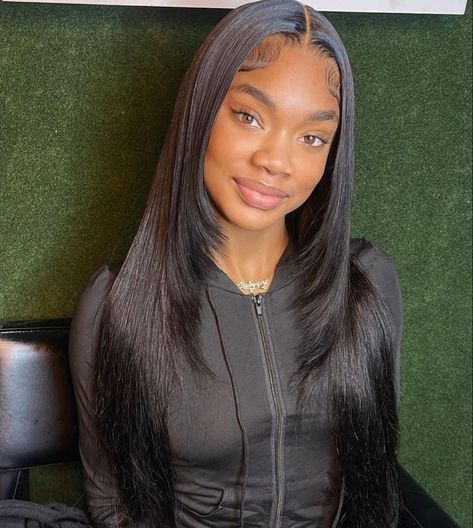 Hair Down Styles, Straight Human Hair Wigs, Hd Lace Wigs, Wigs Straight, Frontal Wig Hairstyles, Sew In Hairstyles, Closure Wigs, Quick Weave Hairstyles, Lace Frontal Closure