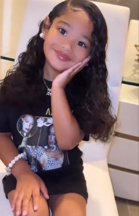 Pretty Babies With Curly Hair, Babies With Curly Hair, Curly Baby Hair, Light Skin Baby Girl, Mixed Baby Girl, Light Skin Babies, Famous Kids, Cute Mixed Babies, Curly Hair Styles Easy