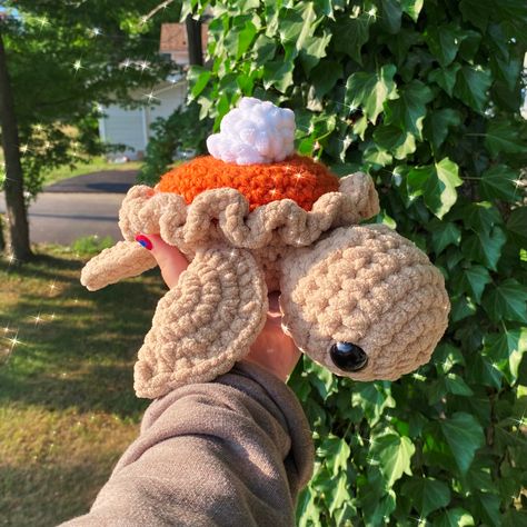 pumpkin pie crochet crochet turtle fall plushie halloween amiguri Toys Quotes, Crochet Fall Decor, Crochet Pour Halloween, Fall Crochet Patterns, Easy Crochet Animals, Confection Au Crochet, Crochet Turtle, Halloween Crochet Patterns, Crochet Cow