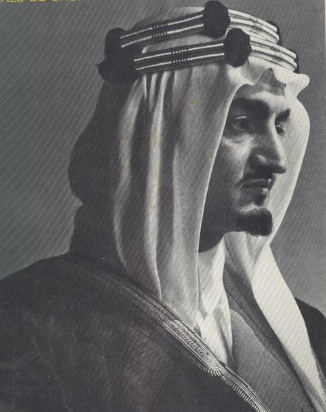 Saudi Arabian Women, King Abdul Aziz, Ksa Saudi Arabia, Saudi Men, Saudi Arabia Culture, King Faisal, Los Angeles Parks, Dubai Home, Xiaomi Wallpapers