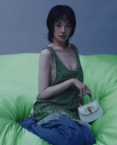 Asian Modeling, Asian Grunge, Park Gyu-young, Bridal Gift Wrapping Ideas, Figure Photo, Famous Girls, Hair Short, Nice Things, Full Figured