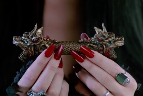 Morticia Addams rings Morticia And Gomez Addams, Marla Singer, Gomez And Morticia, Gomez Addams, Anjelica Huston, Morticia Addams, Adams Family, Manicure At Home, Addams Family