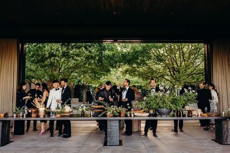 A Vineyard Dinner Was Followed by a Neon-Lit Dance Party at This Napa Wedding Weekend | Vogue Vineyard Dinner, Modern Dinner Party, Zen Wedding, Oak Restaurant, Vogue Weddings, Corporate Dinner, California Winery, Lounge Party, Napa Wedding