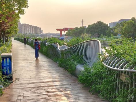 Suzhou Creek Has a New 5km Public Running Track | SmartShanghai Indoor Running Track, Running Path, Leisure Space, Jogging Track, Running Track, Walking Paths, Bike Parking, The Far Side, Track Workout