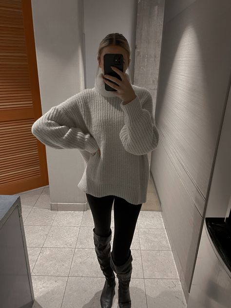 Winter office outfit - oversized wool knit sweater with leggings and knee high black boots Office Outfit Winter, Winter Office Outfit, Knee High Black Boots, High Black Boots, Office Fits, Winter Office, Oversized Knit Sweater, Wool Knit Sweater, Black Knee High Boots