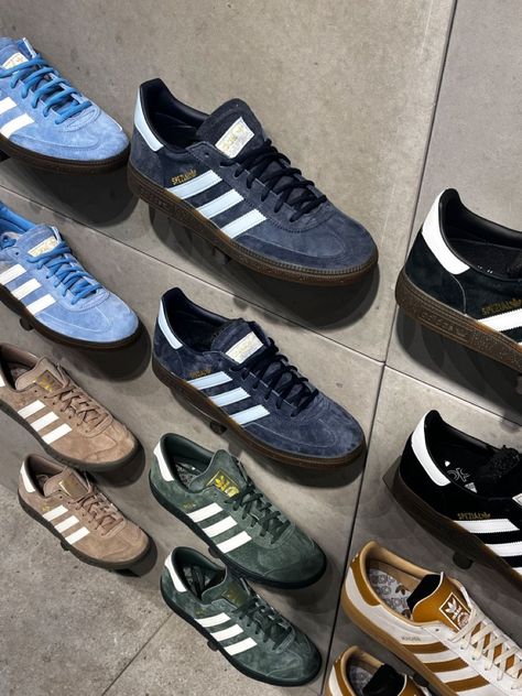 Samba Classic, Spezial Adidas, Adidas Casual, Football Casuals, Shoe Wishlist, Adidas Spezial, Shoe Inspo, Outfit Trends, Swag Shoes