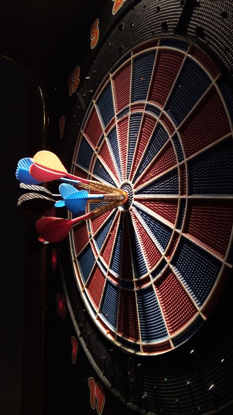 Bar Dart Board, Playing Darts Aesthetic, Dartboard Aesthetic, Dart Board Aesthetic, Darts Wallpaper, Darts Aesthetic, 4 Numerology, Darts Game, Photo Class