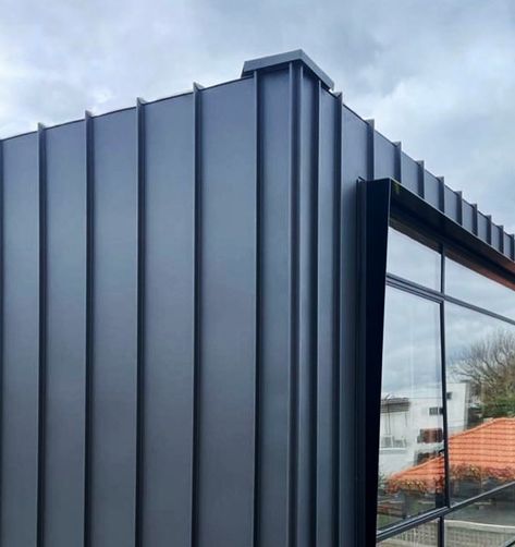 ACS on Instagram: “Standing Seam perfection delivered by @lcsplumbing 🤩🤩🤩 25mm Standing Seam finished in @colorbondsteel #Matt #Monument looks absolutely…” Standing Seam Cladding, Zinc Cladding, Installing Siding, Standing Seam, Coach House, Garden Buildings, Summer House, Monument, Castle