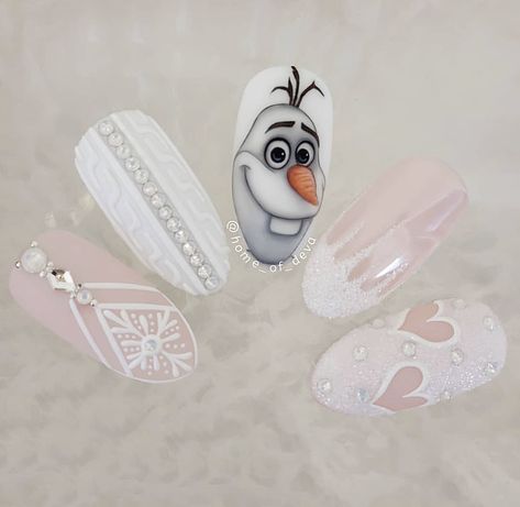 Olaf Nails, Frozen Nails, Nail Art Noel, Disney Acrylic Nails, Acrylic Nail Shapes, May Nails, Nail Art Disney, Disney Nails, Popular Nails