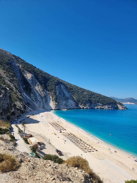 Corfu Beaches, Myrtos Beach, Kefalonia Greece, Greek Vacation, Greece Beach, Honeymoon Places, Famous Beaches, Best Beaches, Greece Travel