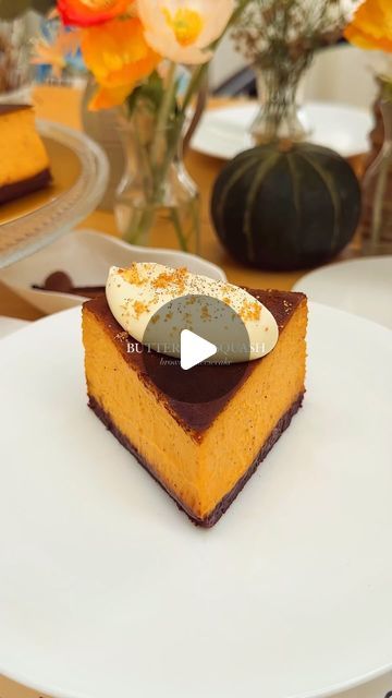 Soohyun Lee on Instagram: "Creamy butternut squash cheesecake to get you in the fall mood 🎃🍁 It’s filled with warm, comforting autumn spices and paired with a fudgy brownie base for an extra layer of flavor. 

Top it with a dollop of whipped cream, toffee sauce and toasted pecans (like I did at the end) and you’ve got yourself an irresistible fall dessert🧡

Recipe’s available on my substack (link in bio) and ig subscription feed. 

#cheesecake #basquecheesecake #pumpkinspice #fallvibes #bakingfromscratch #falldesserts" Squash Cheesecake, Autumn Spices, Creamy Butternut Squash, Gluten Free Vegetarian Recipes, Toffee Sauce, Pumpkin Squash, Fudgy Brownie, Fall Faves, Fall Mood